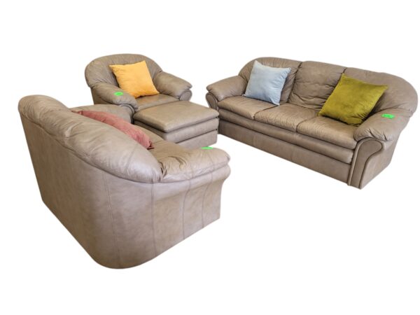 4pc Leather Set - Image 4