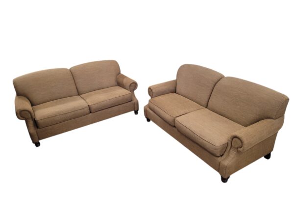 Bassett Loveseat Set