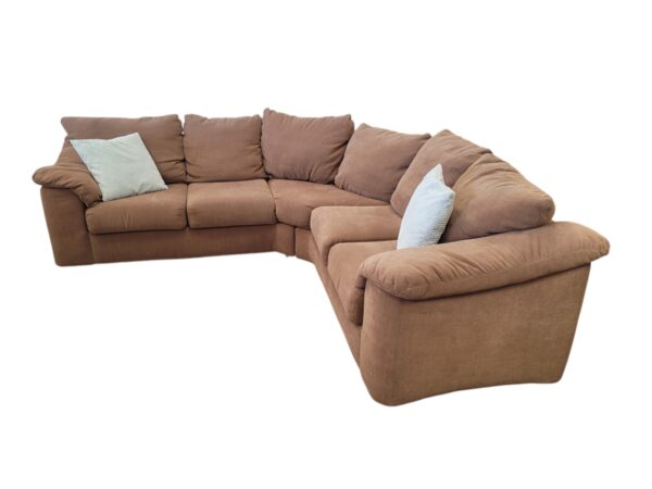 Tan Cloth L Sectional - Image 4