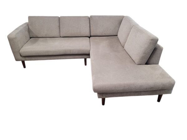 MCM L Sectional - Image 3