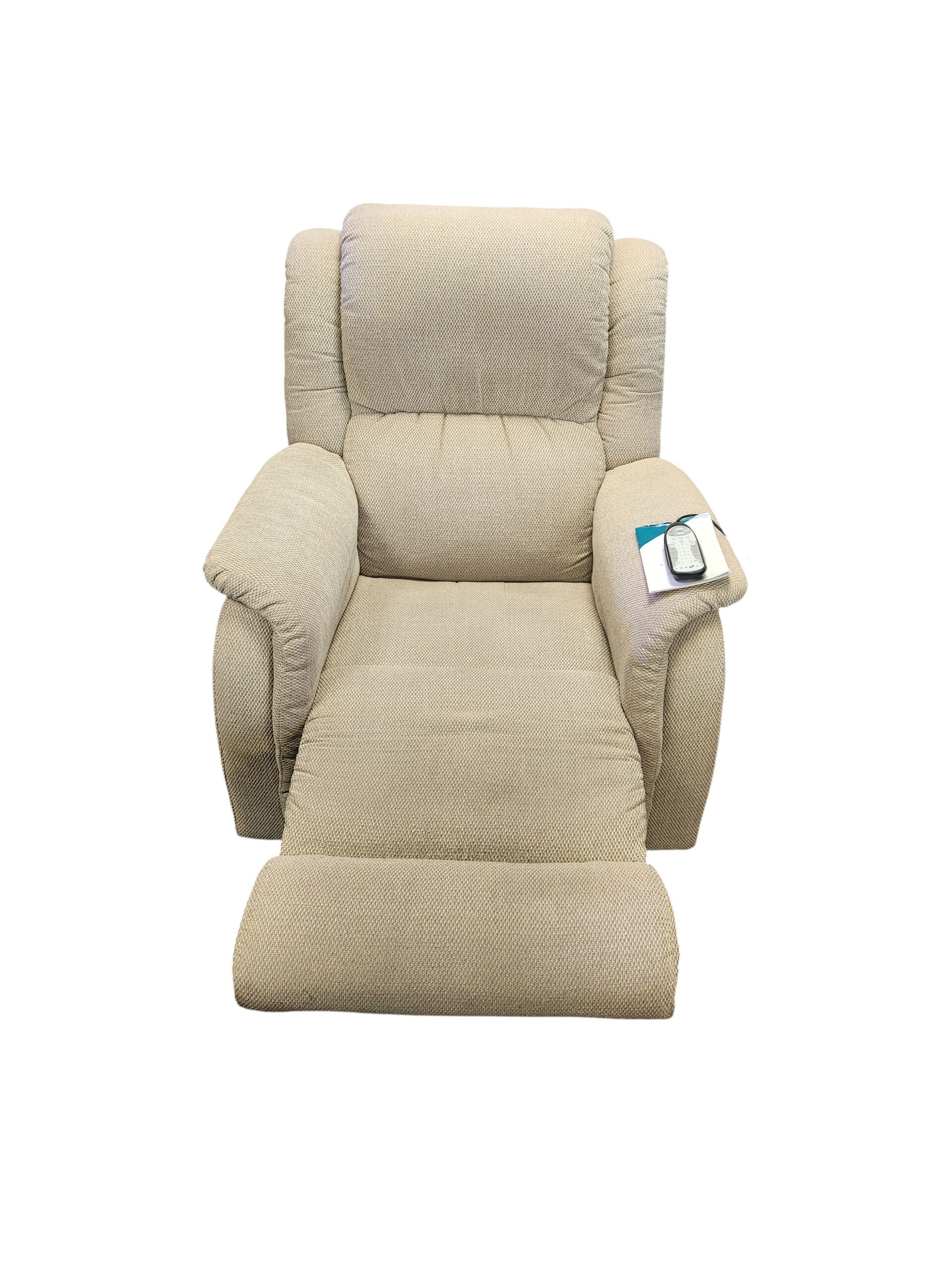 La-Z-Boy Manual Recliner Chair (Massage) - Image 6