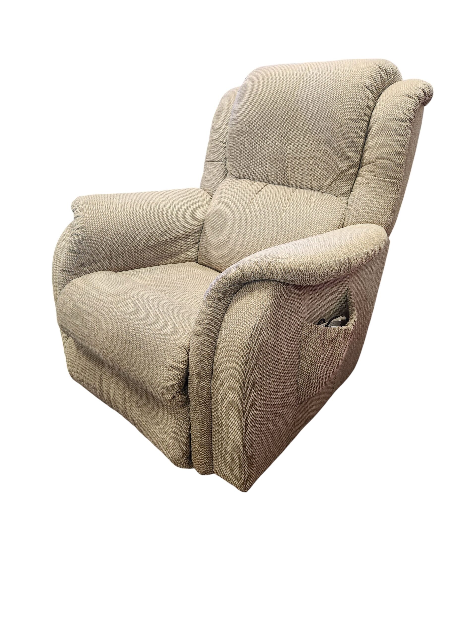 La-Z-Boy Manual Recliner Chair (Massage) - Image 3