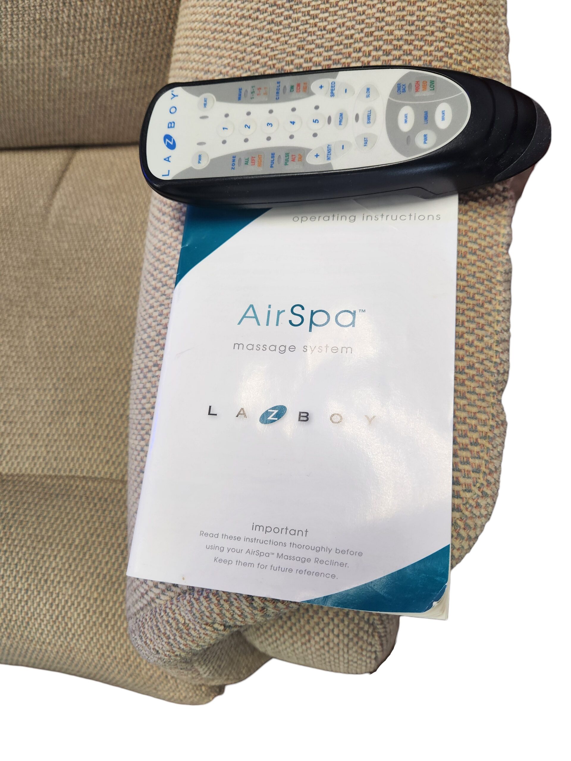 La-Z-Boy Manual Recliner Chair (Massage) - Image 8