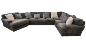 Jackson Furniture L-Shaped Sectional with Cuddler