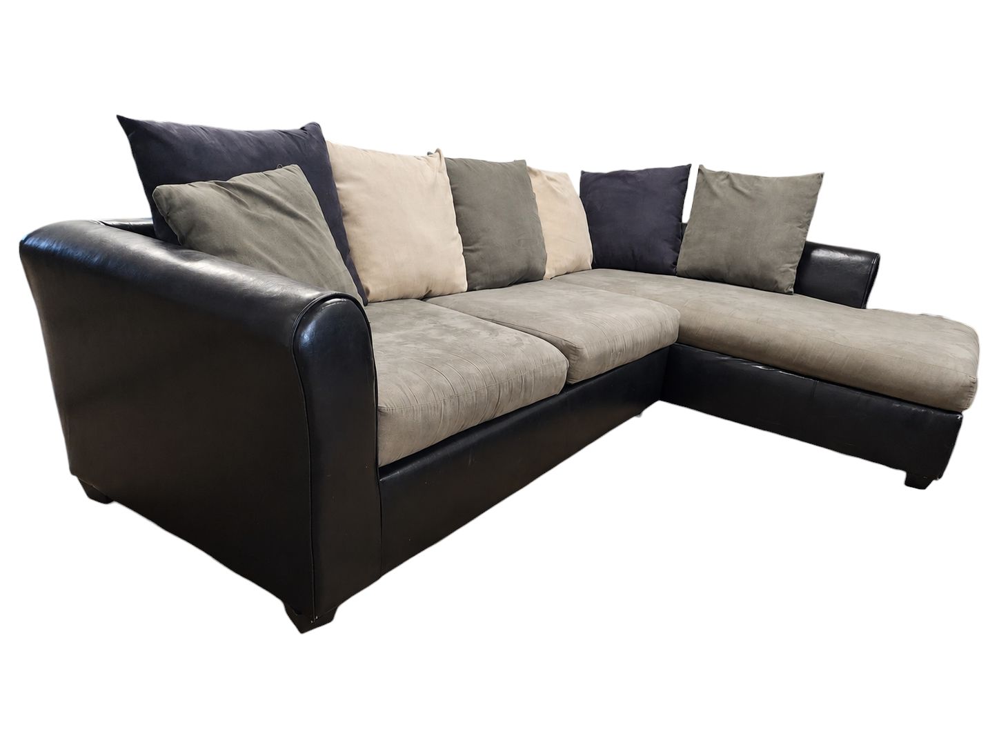 Washington Furniture Chaise Sectional - Image 4